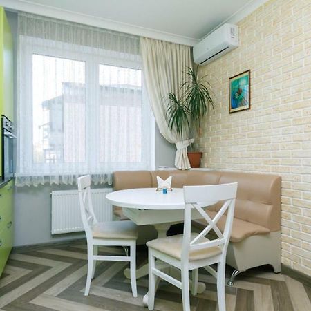 Apartmant In Kpi З Двома Спальнями Kyiv Exterior photo